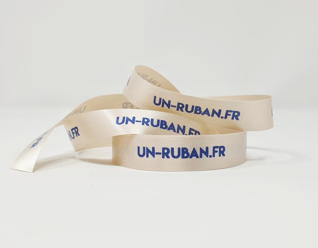Ruban personnalisé pour chapeau